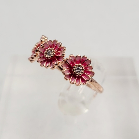 Rose Gold Three Flower Ring - Picture 9 of 13